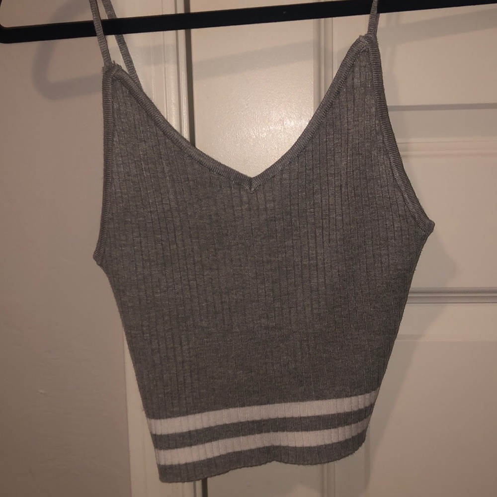 Grey top